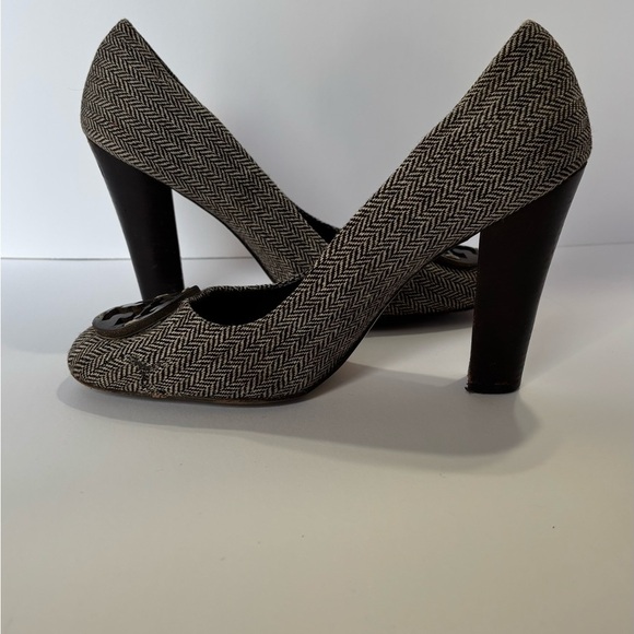 Tory Burch Herringbone Black and Brown Heels - Picture 4 of 5